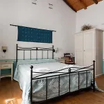 Casa Di Nonna Peppina Bed and Breakfast *